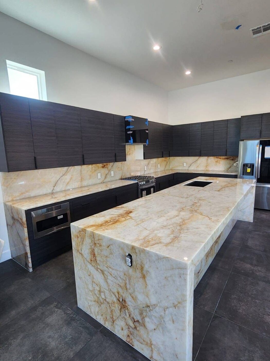 Gold quartzite waterfall island